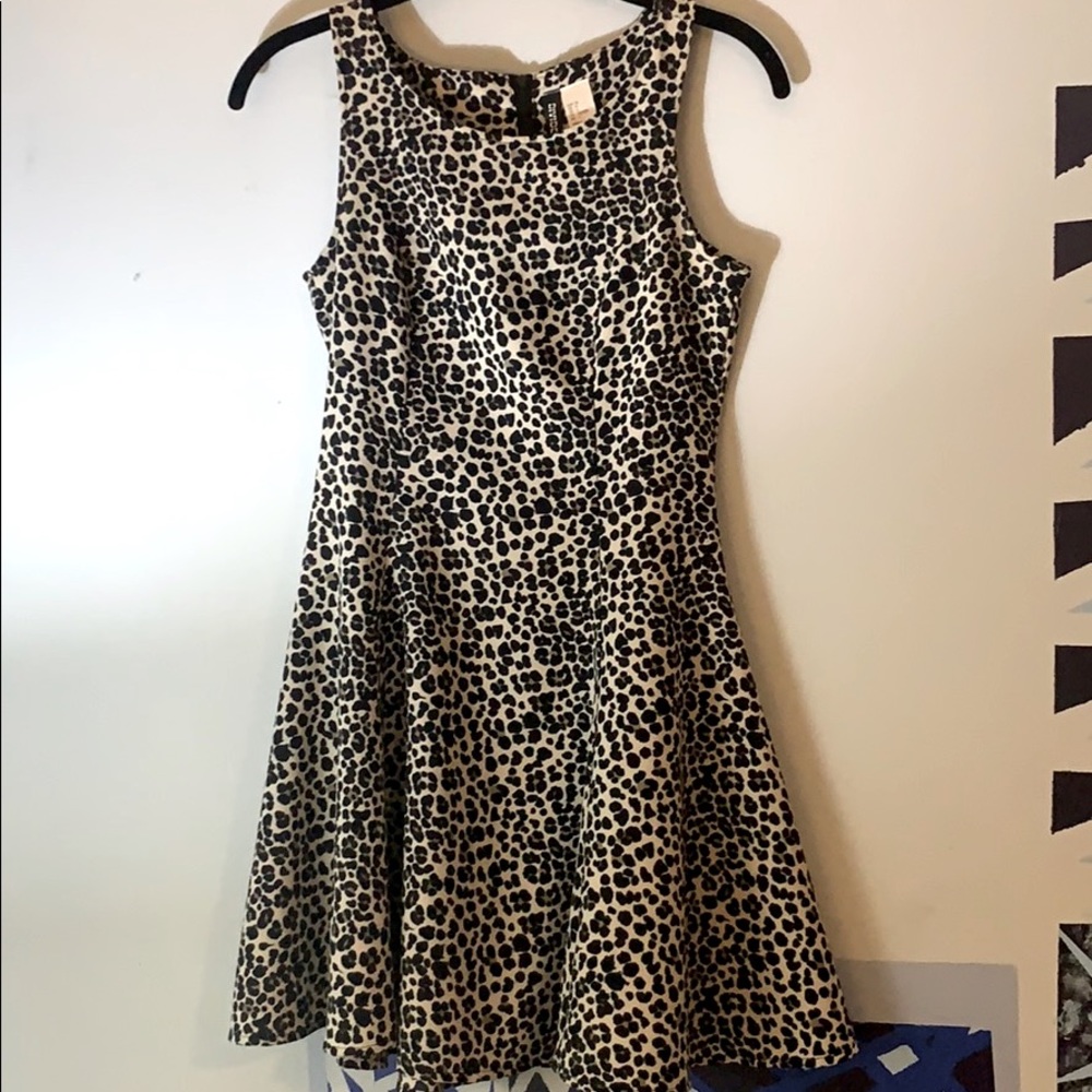 Never worn!!!
